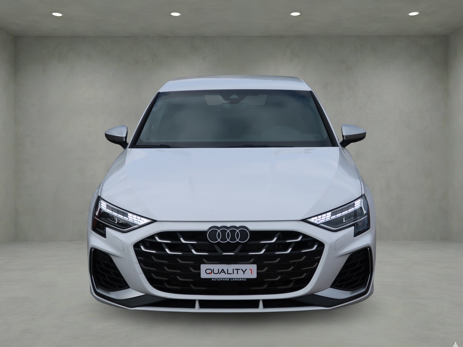 AUDI S3 Sportback TFSI quattro S-tronic-image-2