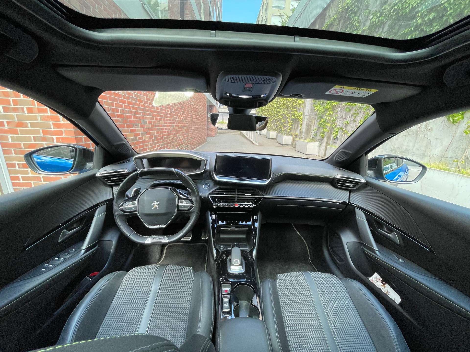 PEUGEOT 1.2 PureTech 130 GT Line-image-5