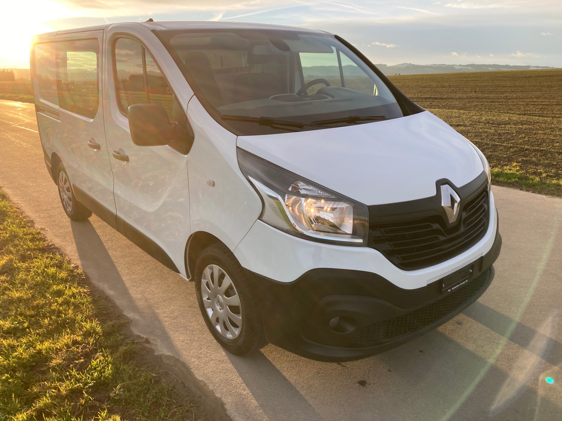 RENAULT Trafic 1.6 dCi 120 2.9t Business L1H1 **Nutzlast 1'160 KG**-image-1