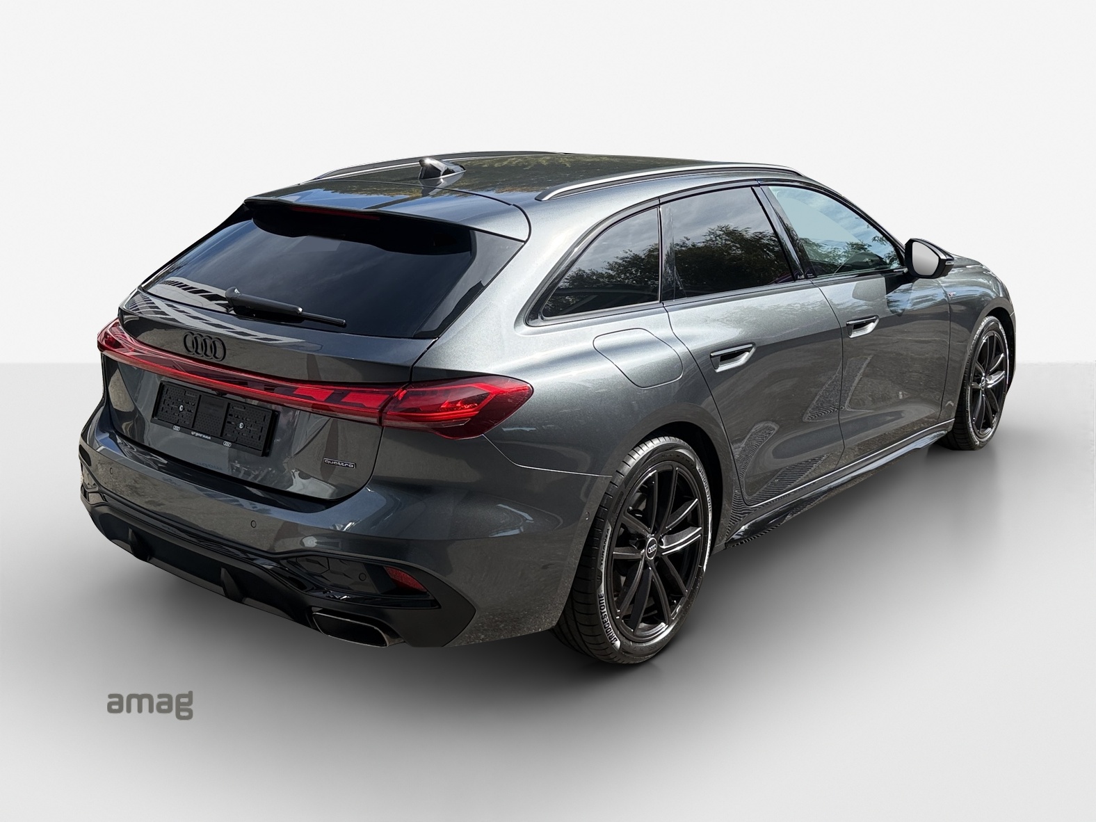 AUDI A5 Avant TFSI quattro 150 kW S tronic-image-4