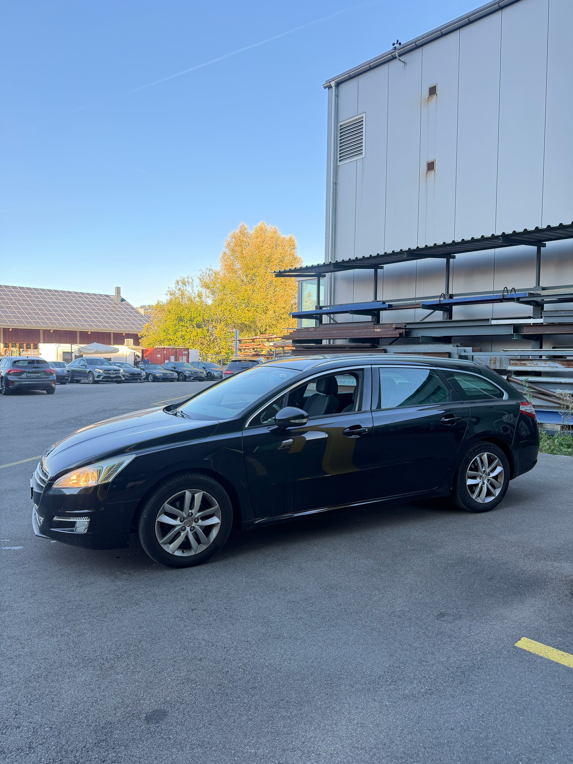 PEUGEOT 508 SW 1.6 16V T Active Automatic-image-3