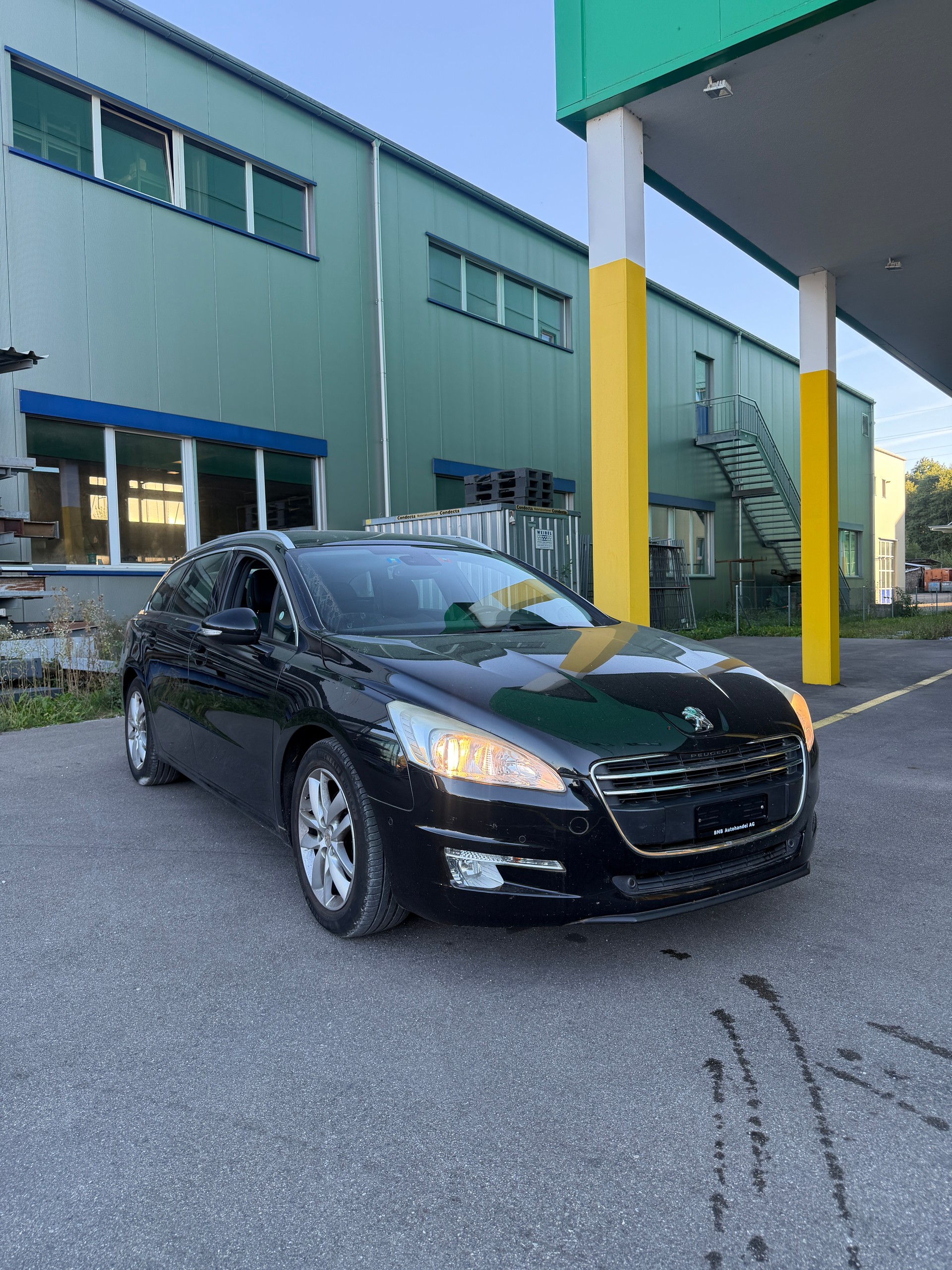PEUGEOT 508 SW 1.6 16V T Active Automatic-image-0
