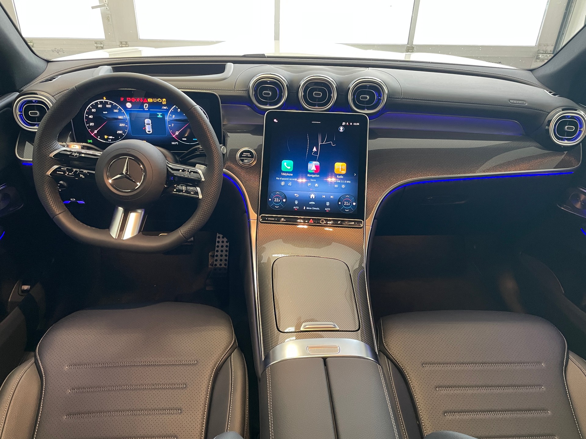 MERCEDES-BENZ GLC Coupé 300 4Matic 9G-Tronic AMG Line-image-13