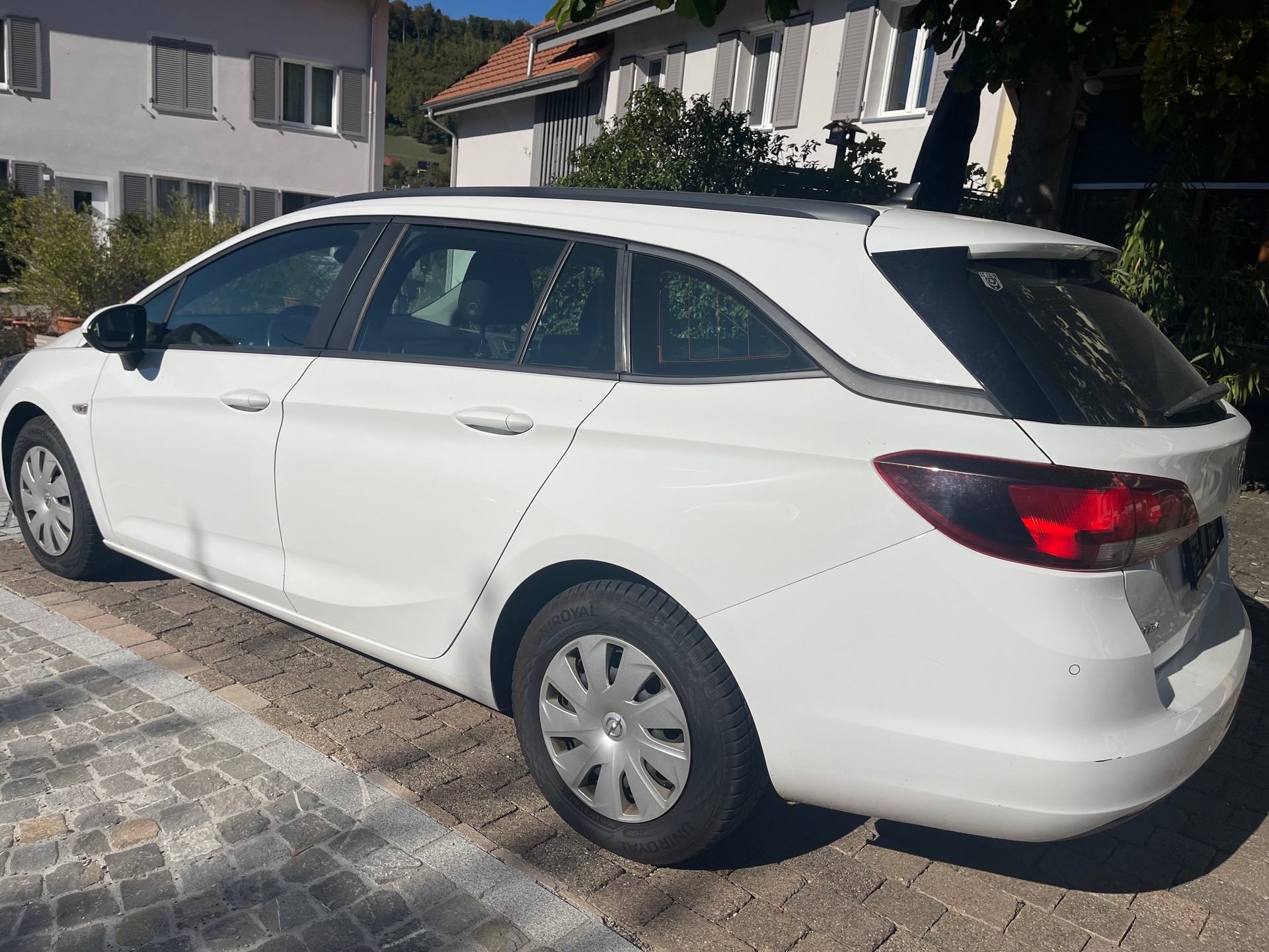 OPEL Astra Sports Tourer 1.6 CDTi ecoF Enjoy-image-2
