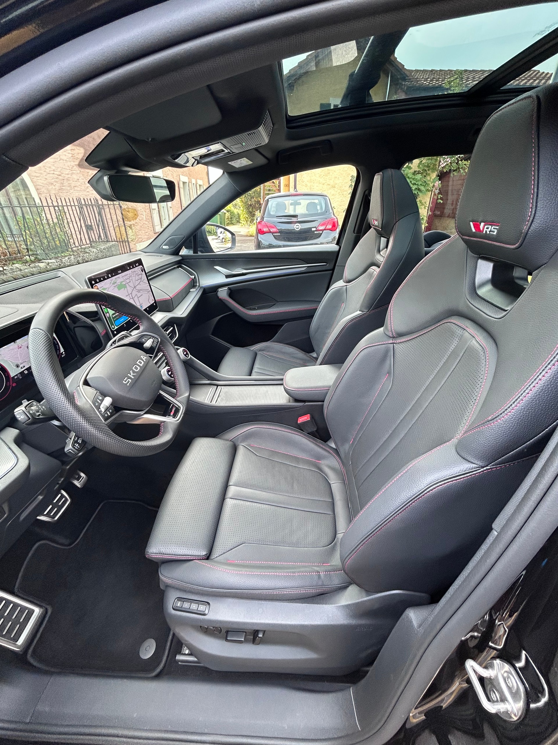 SKODA 2.0 TSI RS-image-4