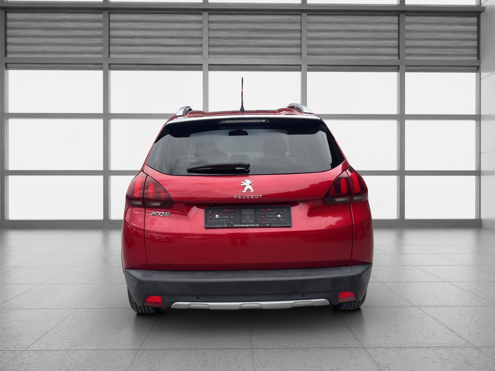PEUGEOT 2008 1.2 PureTech Allure-image-3