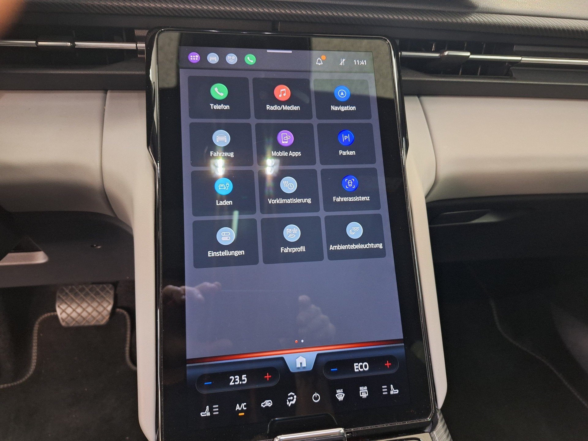 FORD Explorer Elektro 79kWh Extended Range Premium⚡Mit elektrischer Anhängerkupplung & Hersteller Garantie bis Aug.2027⚡-image-12