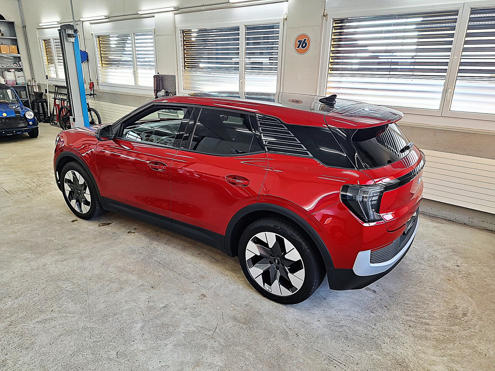 FORD Explorer Elektro 79kWh Extended Range Premium⚡Mit elektrischer Anhängerkupplung & Hersteller Garantie bis Aug.2027⚡-image-4