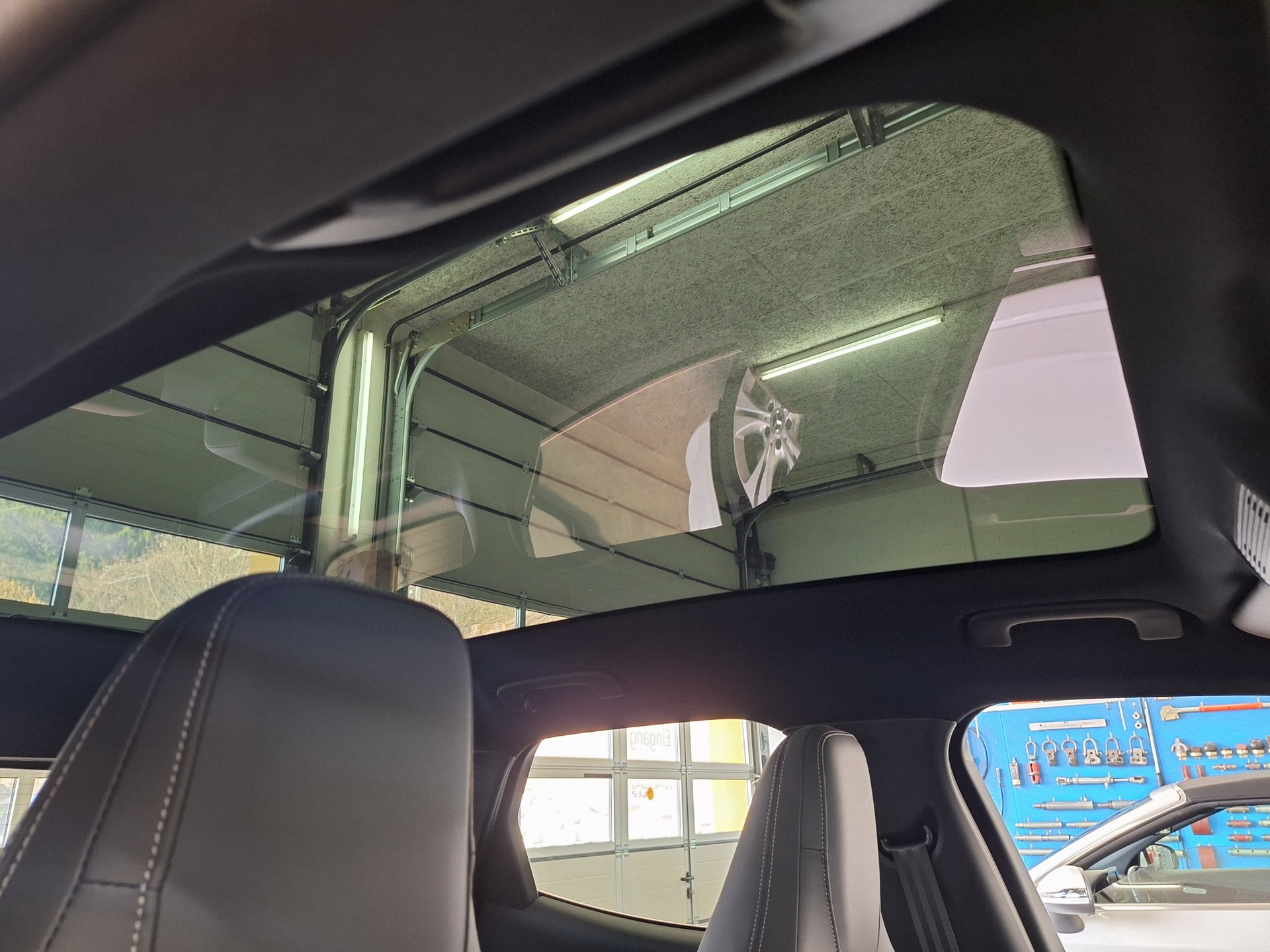 FORD Explorer Elektro 79kWh Extended Range Premium⚡Mit elektrischer Anhängerkupplung & Hersteller Garantie bis Aug.2027⚡-image-22