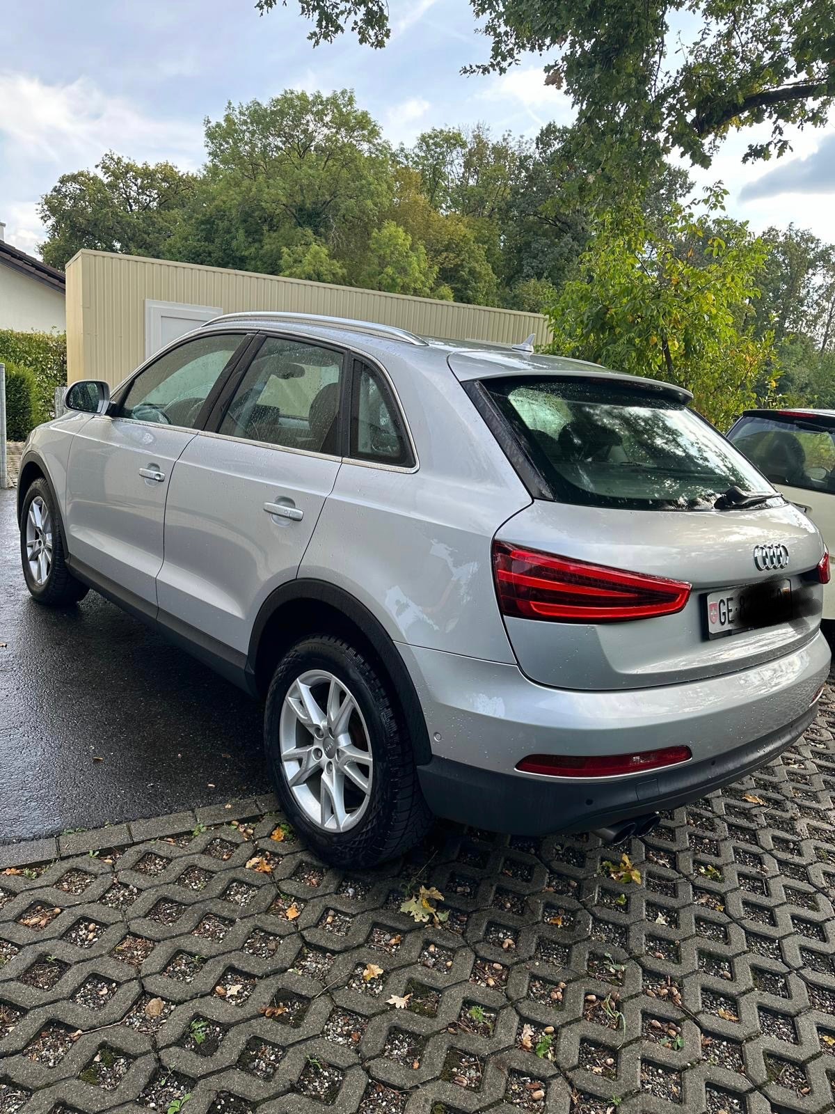 Car photo