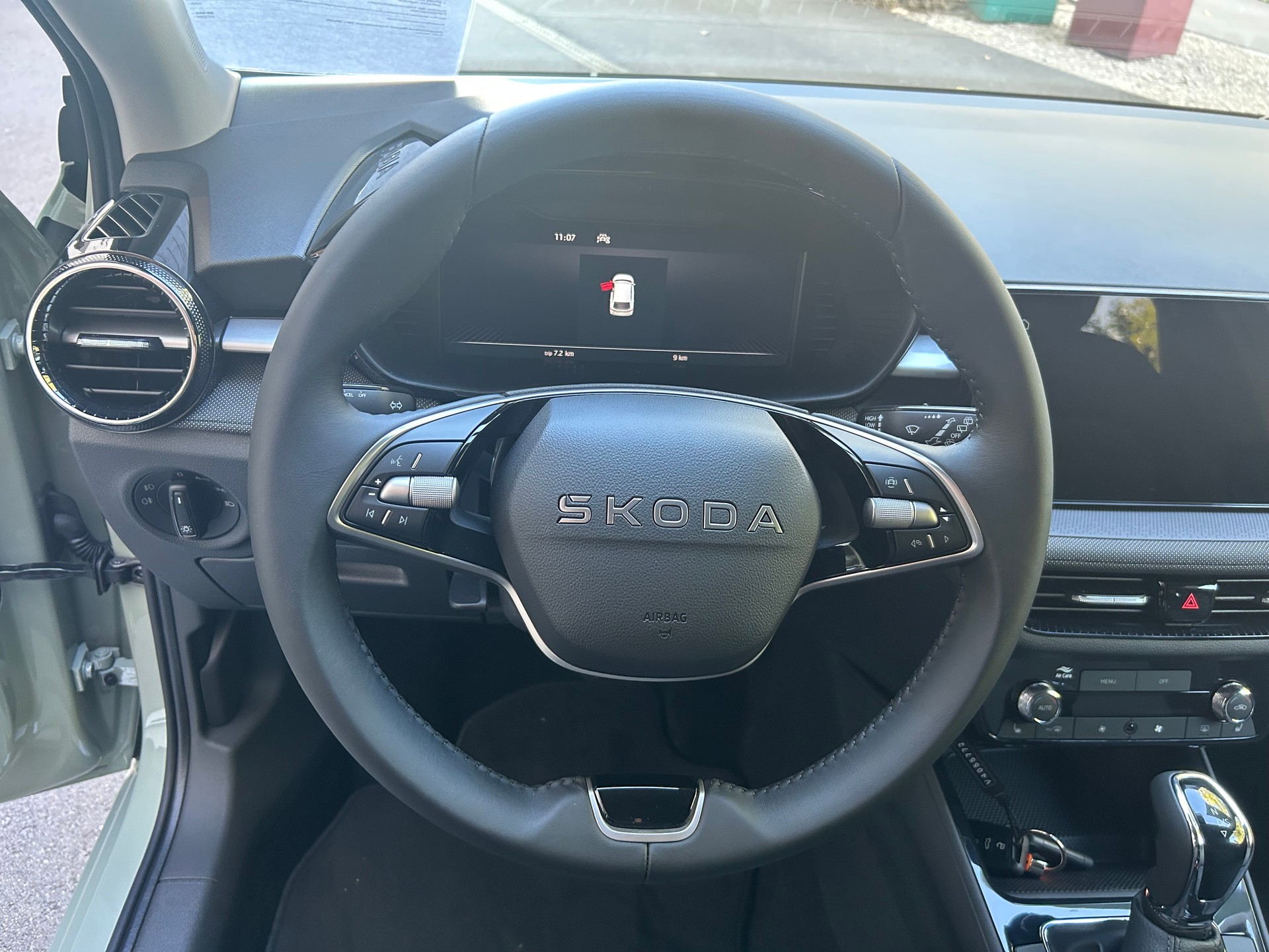 SKODA Fabia 1.0 TSI Selection DSG-image-6