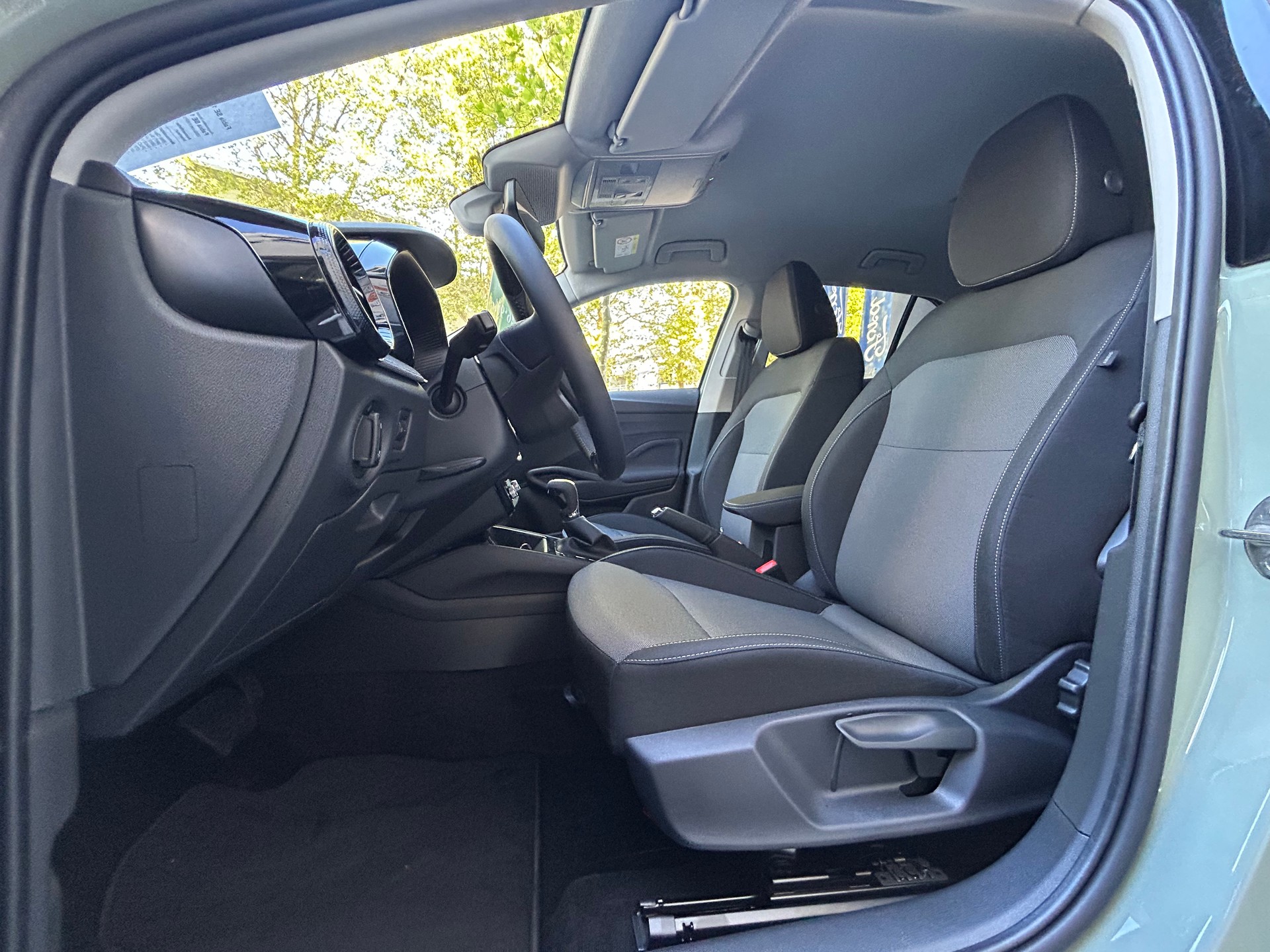 SKODA Fabia 1.0 TSI Selection DSG-image-8