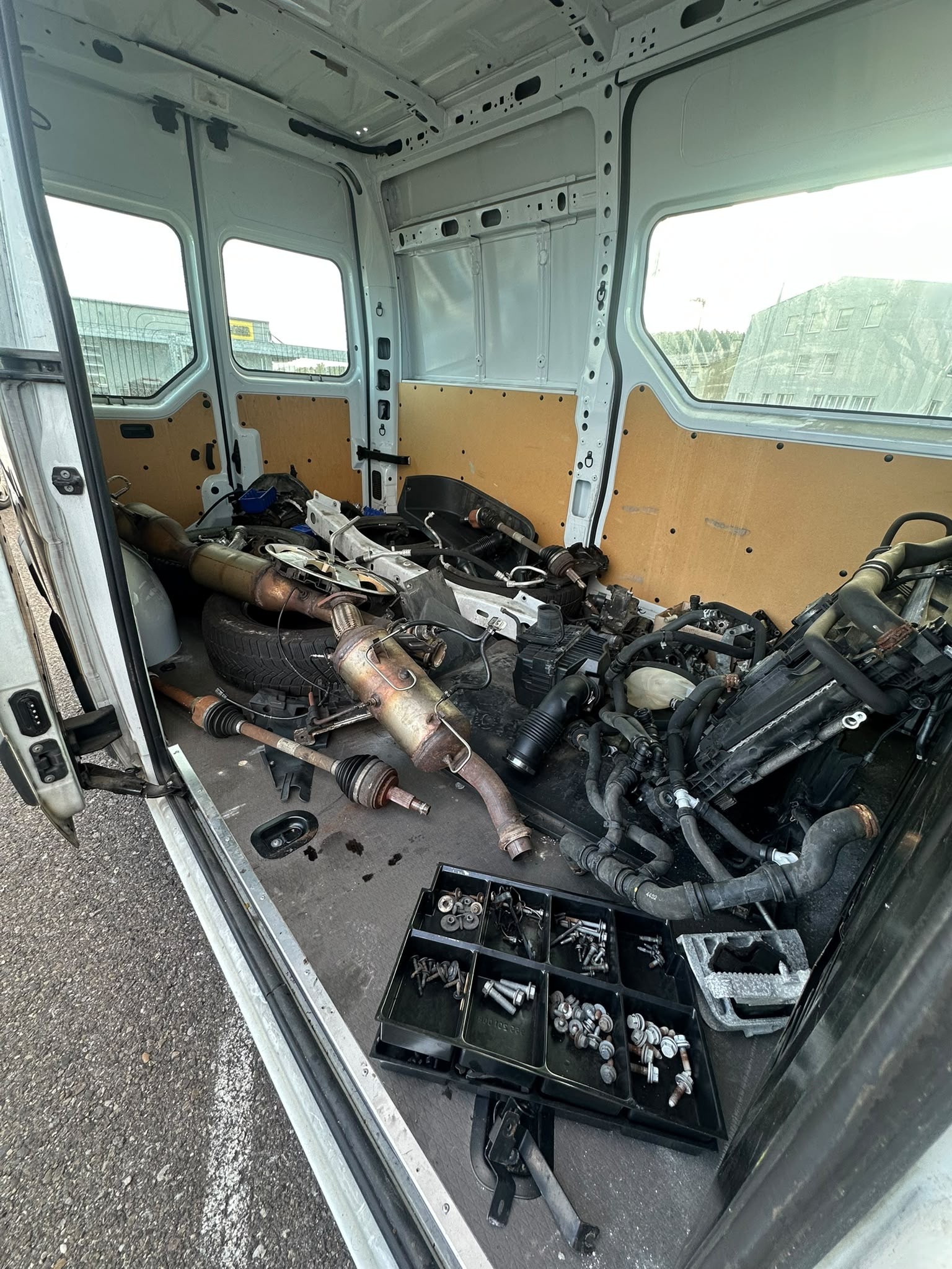 RENAULT Master T35 ENERGY dCi 170 L2H2-image-13