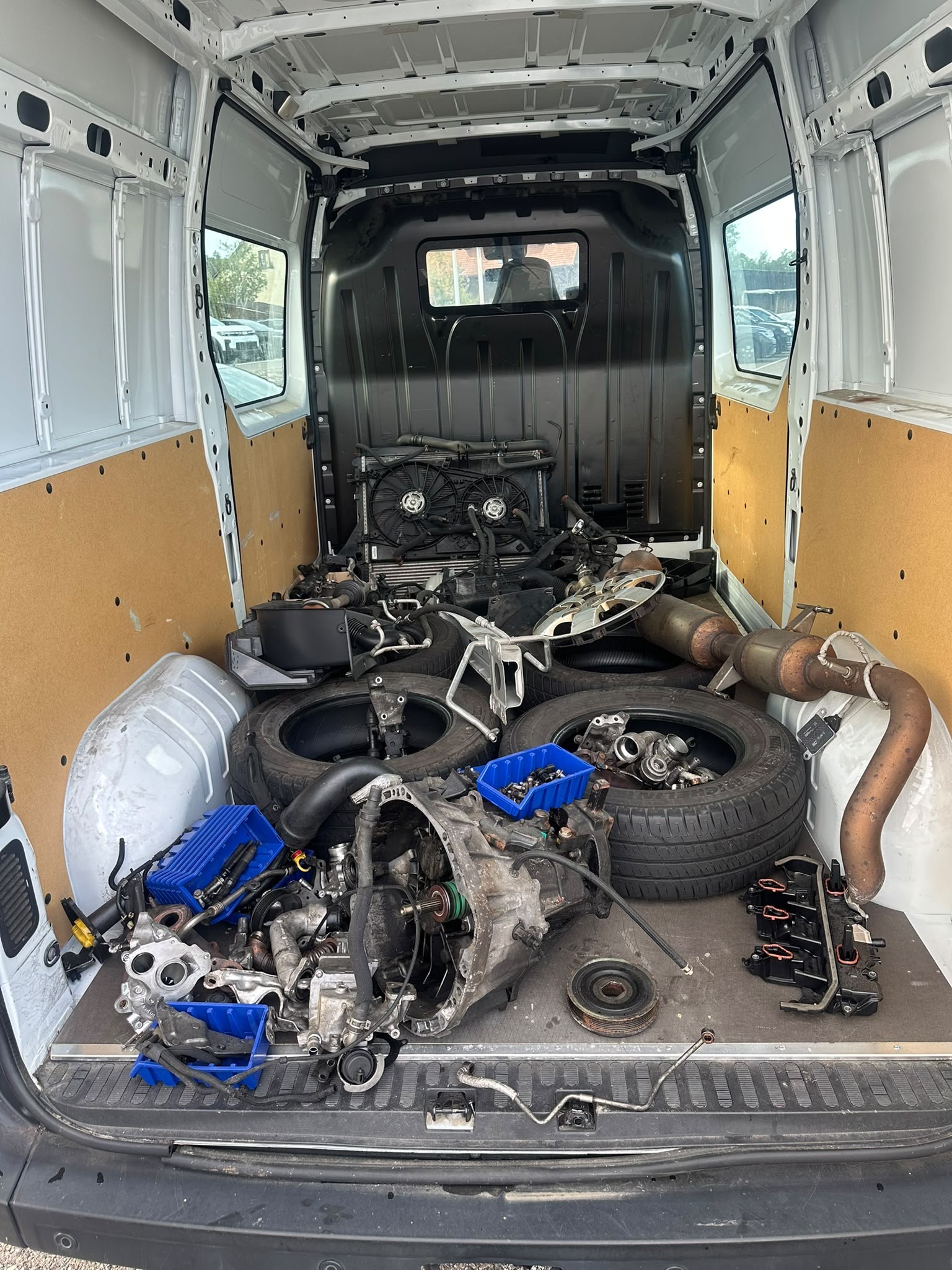 RENAULT Master T35 ENERGY dCi 170 L2H2-image-12