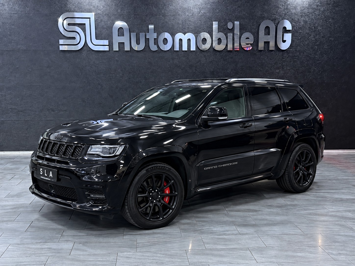 JEEP Grand Cherokee 6.4 V8 HEMI SRT8 Automatic / Black Series / Vollausstattung-image-0