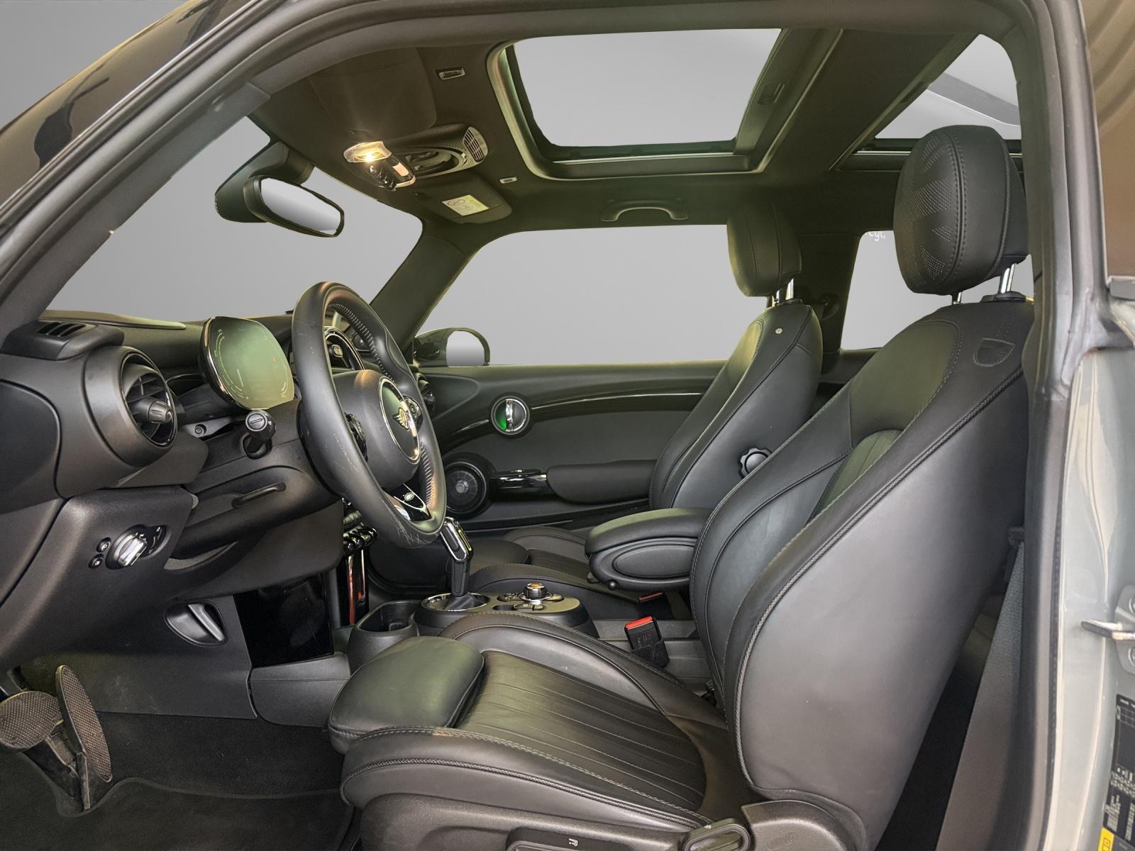 MINI Cooper SE-image-11