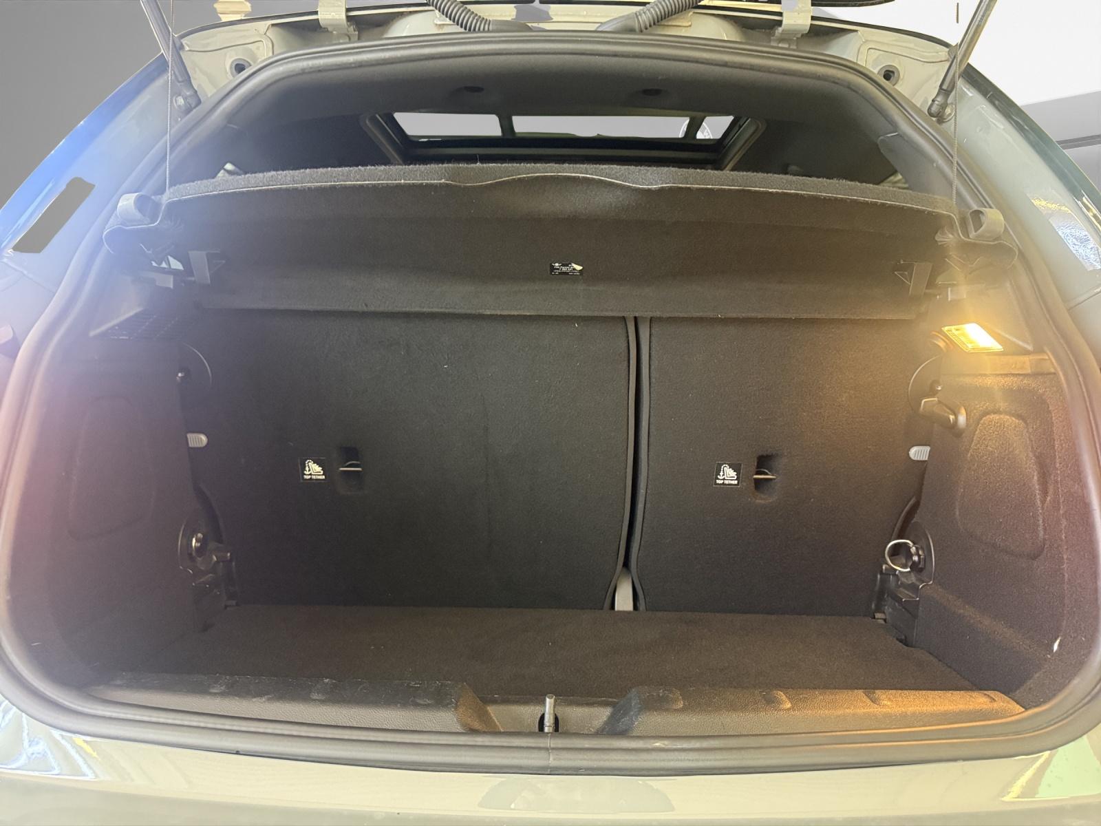MINI Cooper SE-image-21