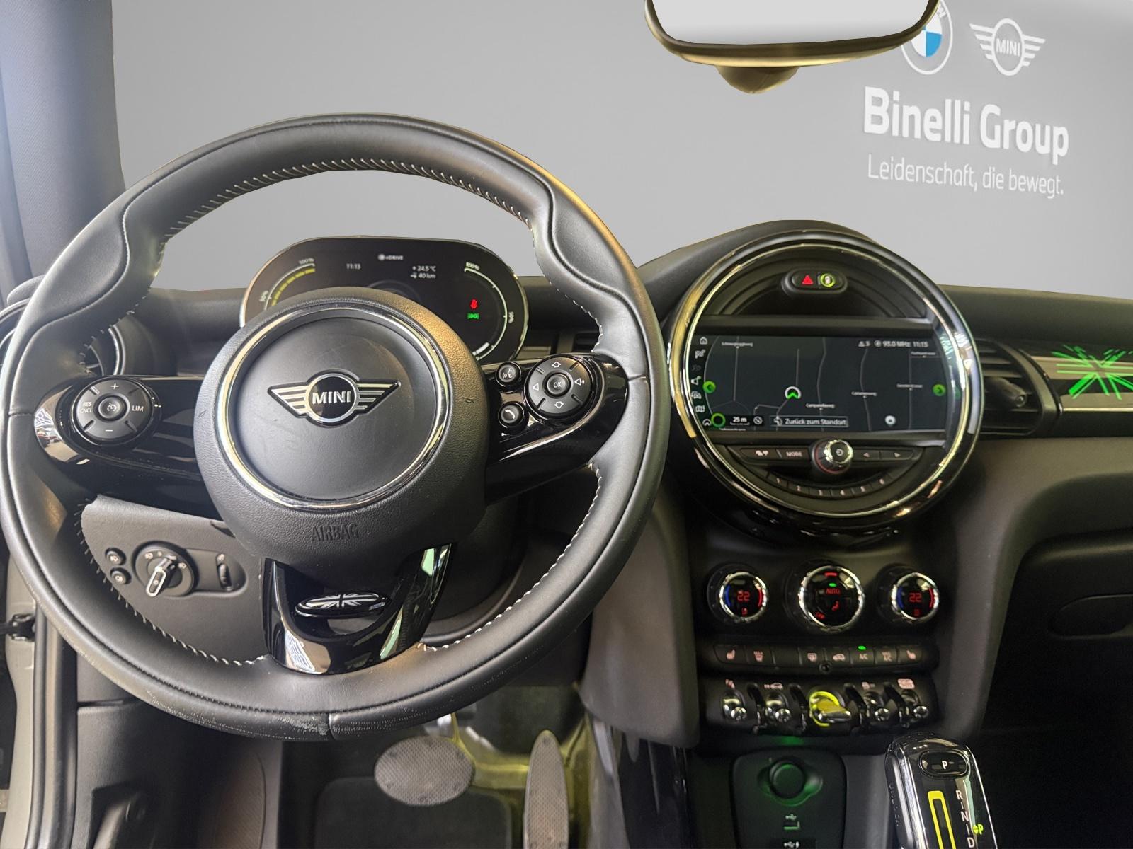 MINI Cooper SE-image-13