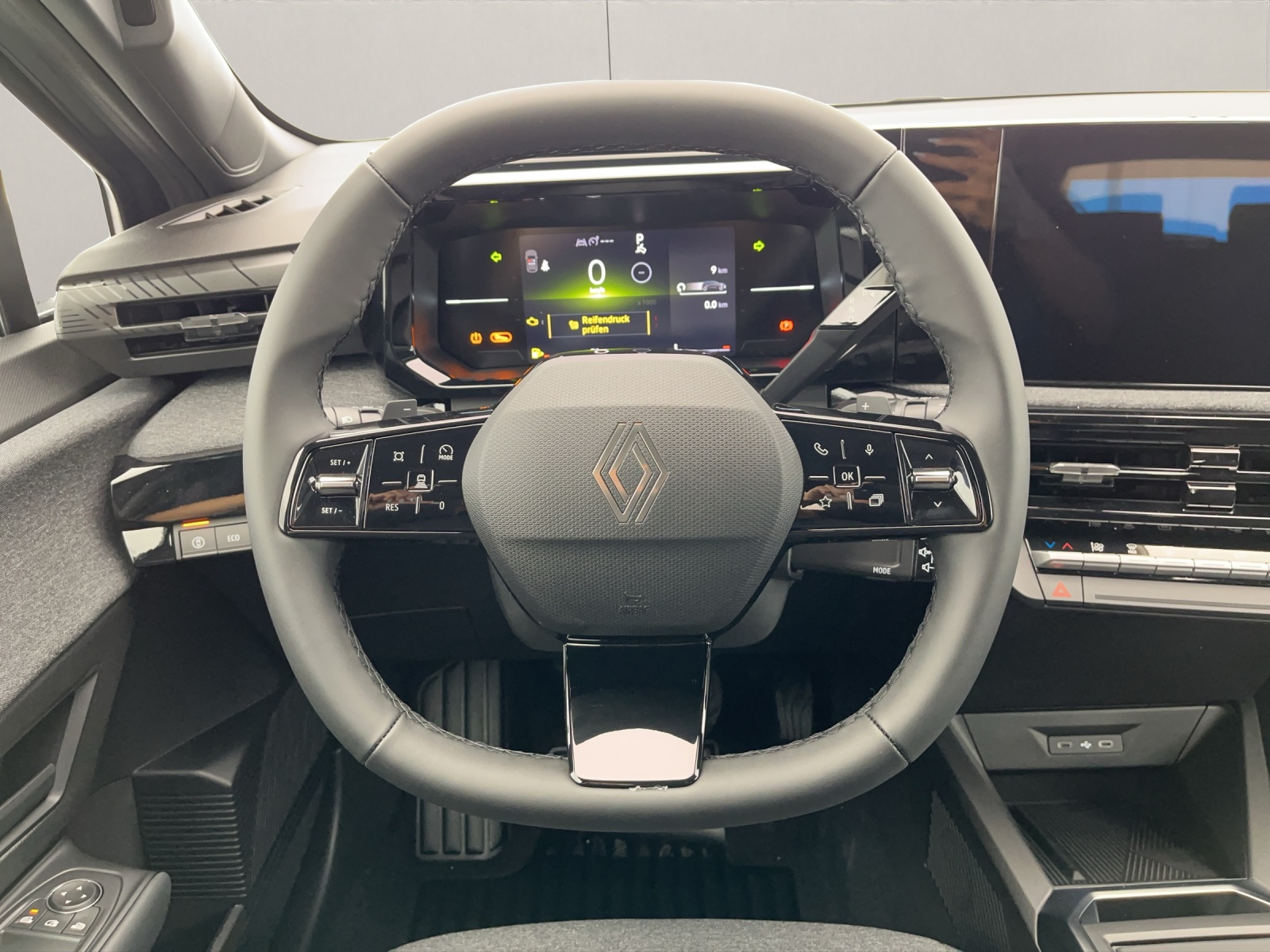 RENAULT Clio 1.2 TCe evolution EDC-image-9