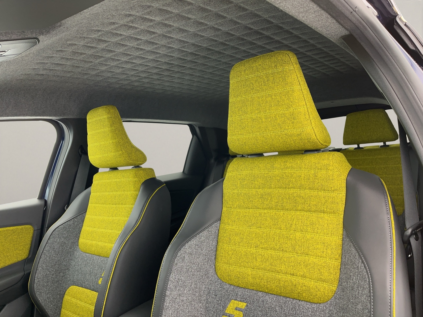 RENAULT R5 E-Tech Comfort Range iconic five-image-14