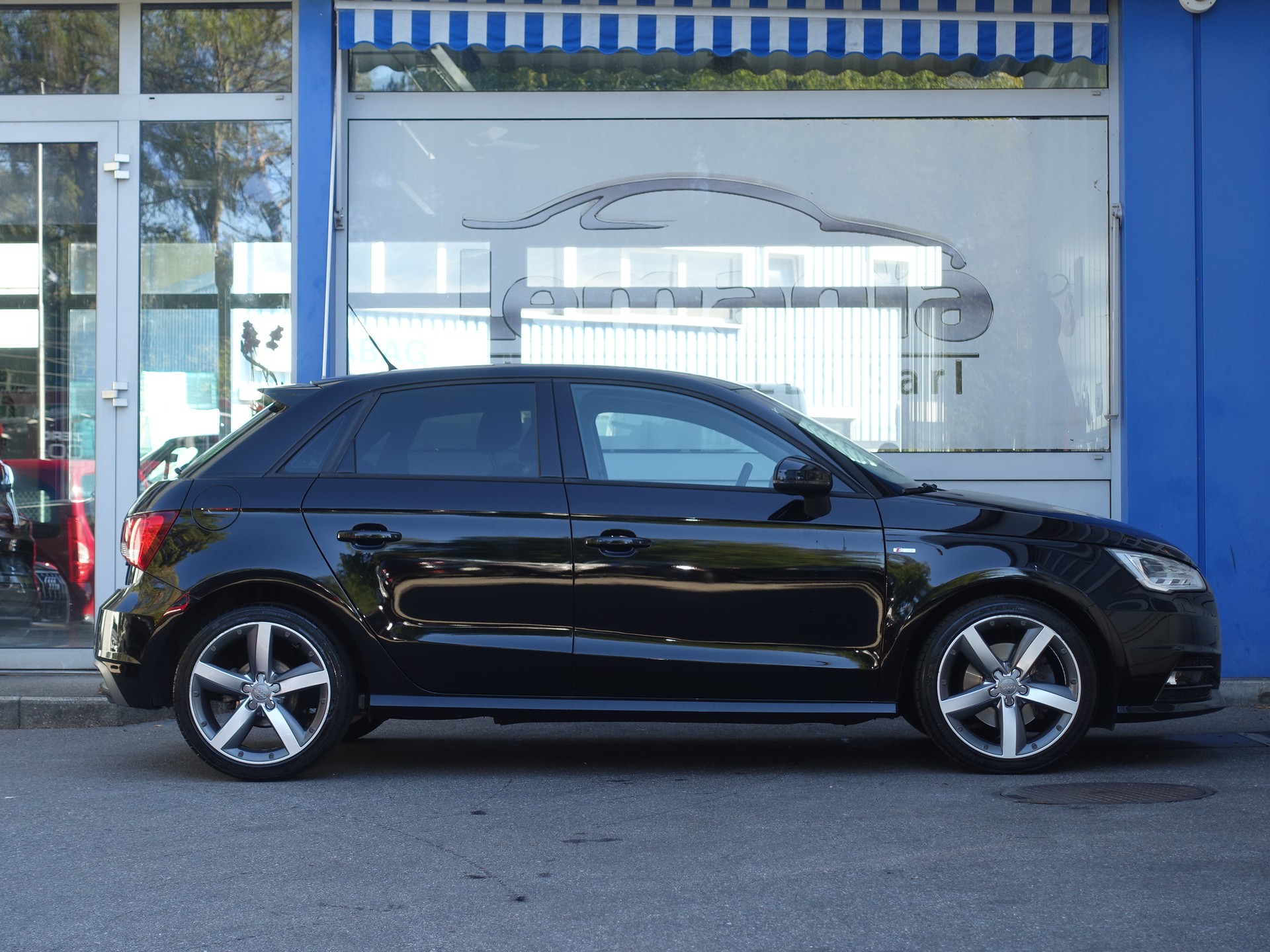 AUDI A1 Sportback 1.4 TFSI Design S-tronic-image-7