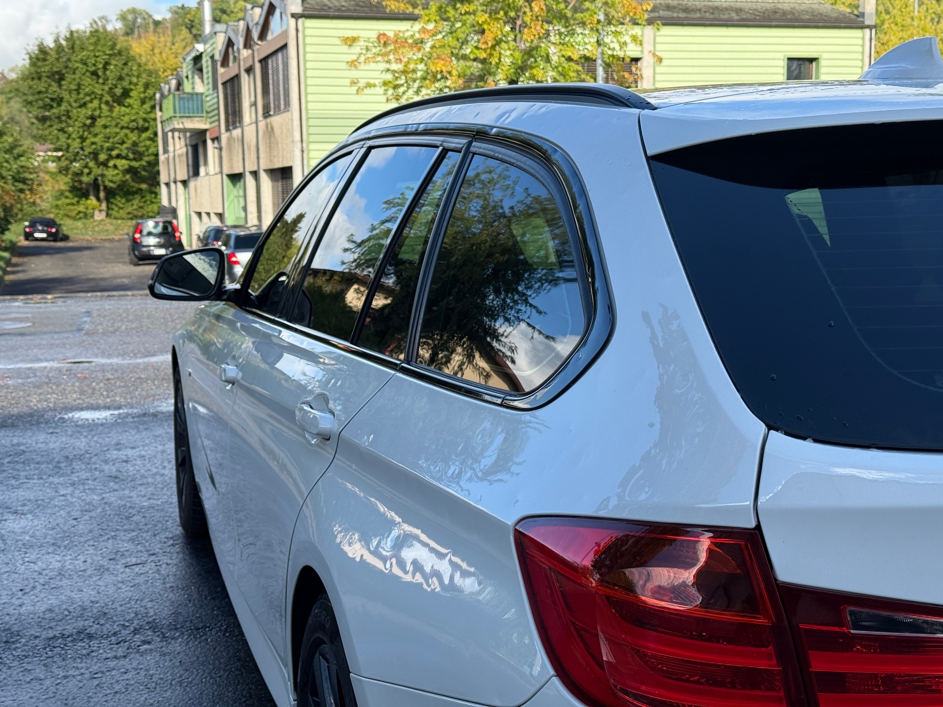 BMW 335i xDrive Touring M Sport Steptronic-image-9