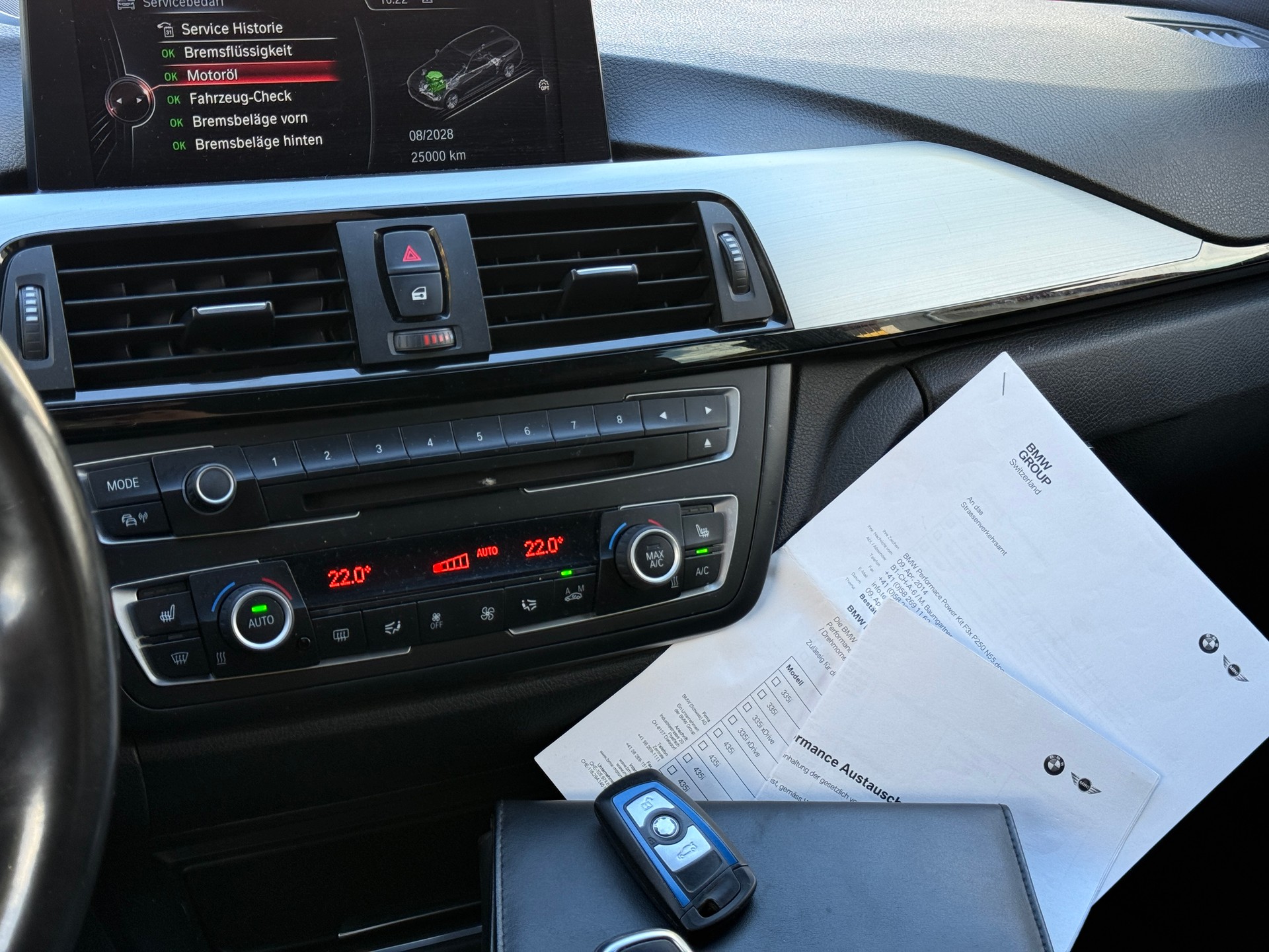 BMW 335i xDrive Touring M Sport Steptronic-image-13