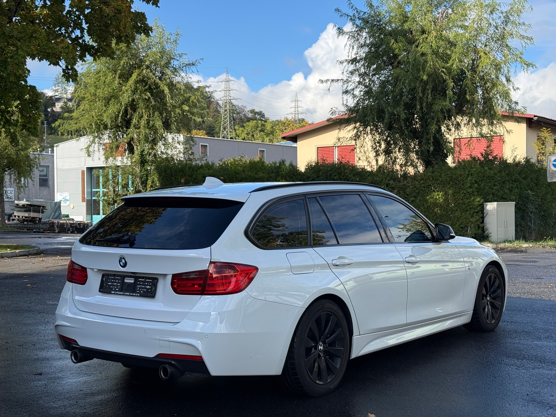 BMW 335i xDrive Touring M Sport Steptronic-image-5