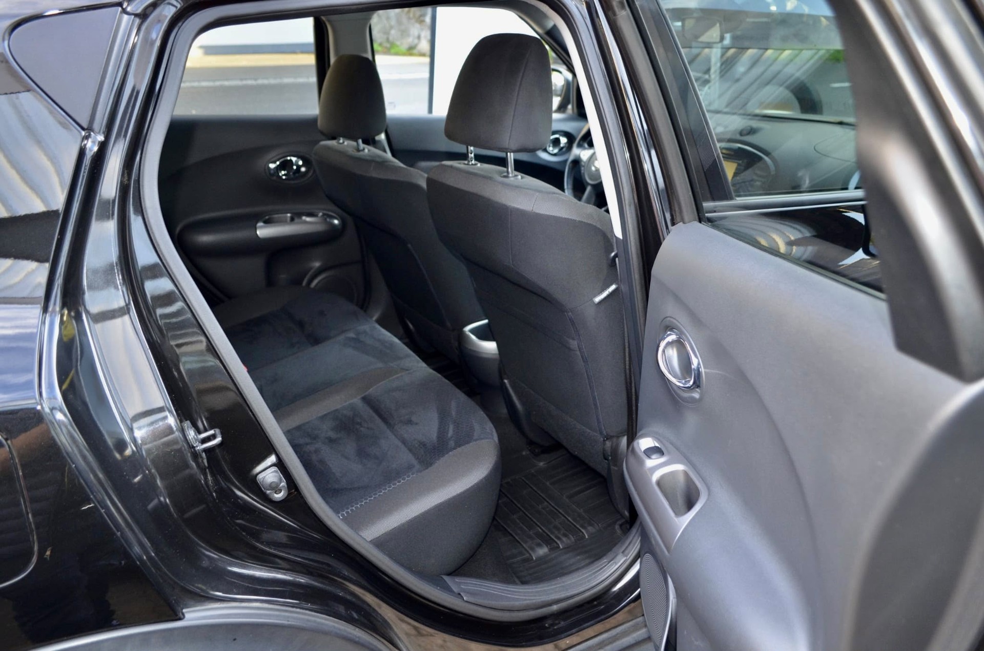 NISSAN Juke 1.6 DIG-T tekna 4x4 Xtronic M-CVT-image-7