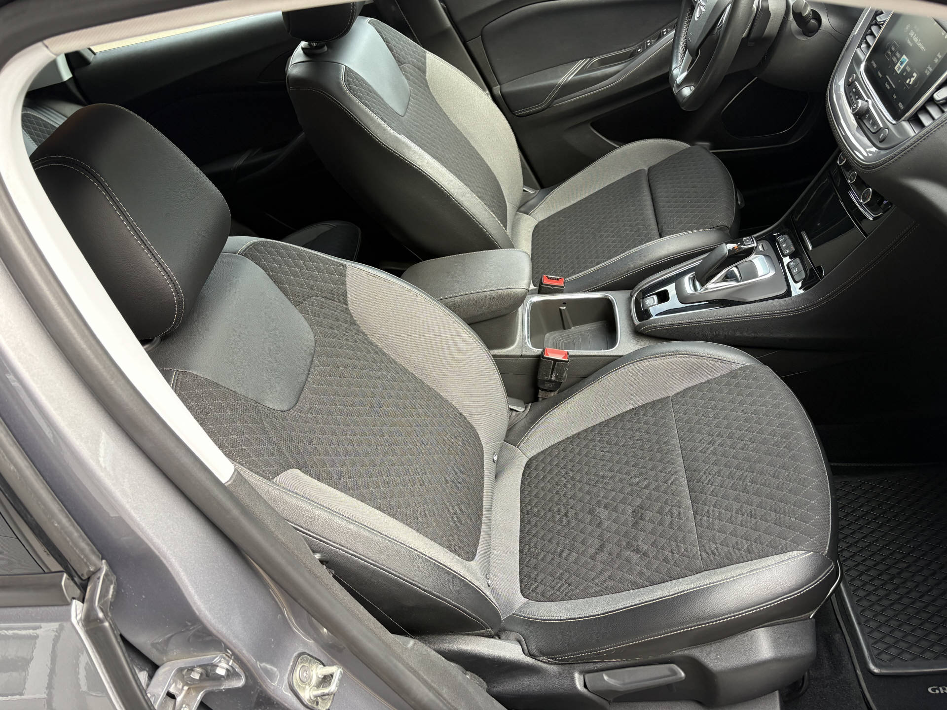 OPEL Grandland X 1.6 T PHEV Excellence-image-3