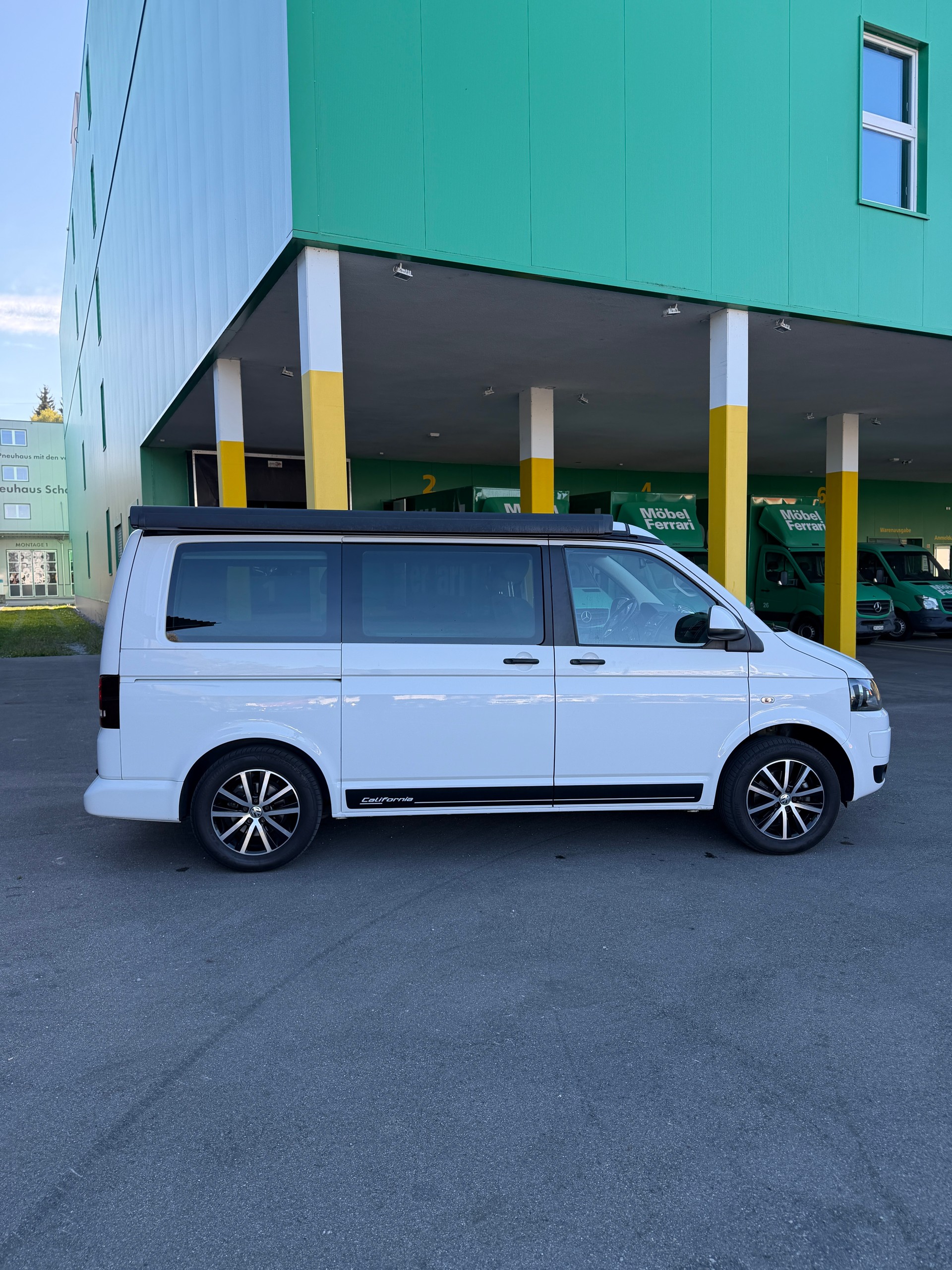 VW T5 California 2.0 TDI Beach Edition-image-6