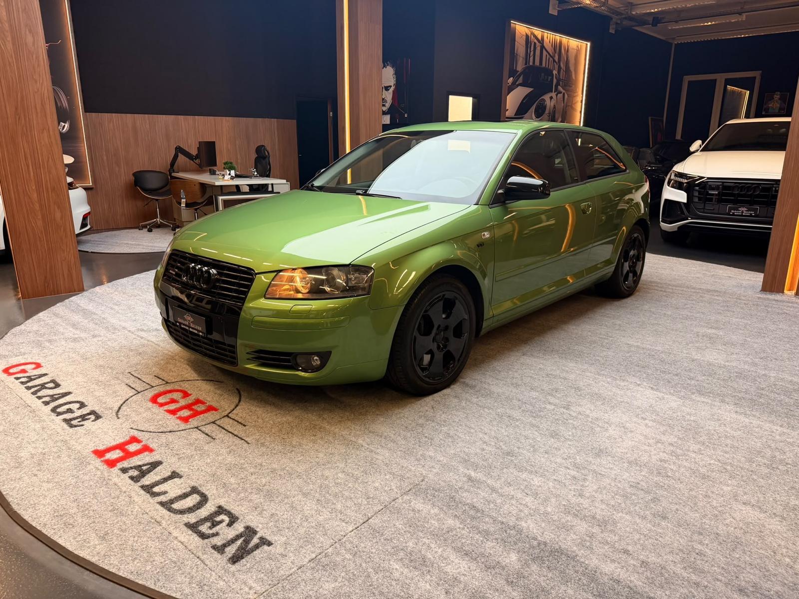AUDI A3 3.2 V6 Ambition quattro-image-3