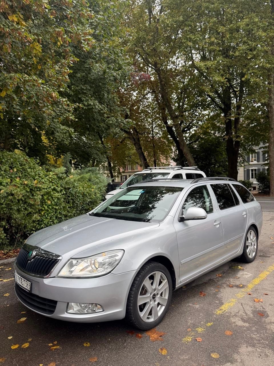 SKODA Octavia Combi 1.6 TDI Active-image-0