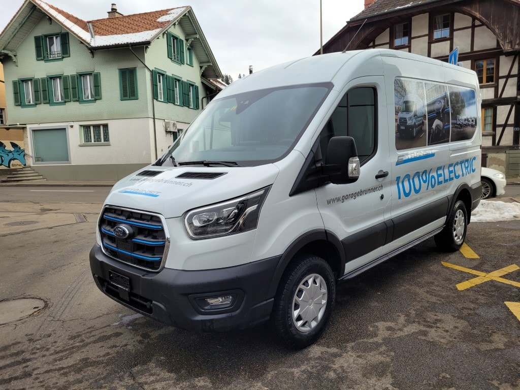 FORD E-Transit Van 350 L2H2 67kWh Trend-image-4