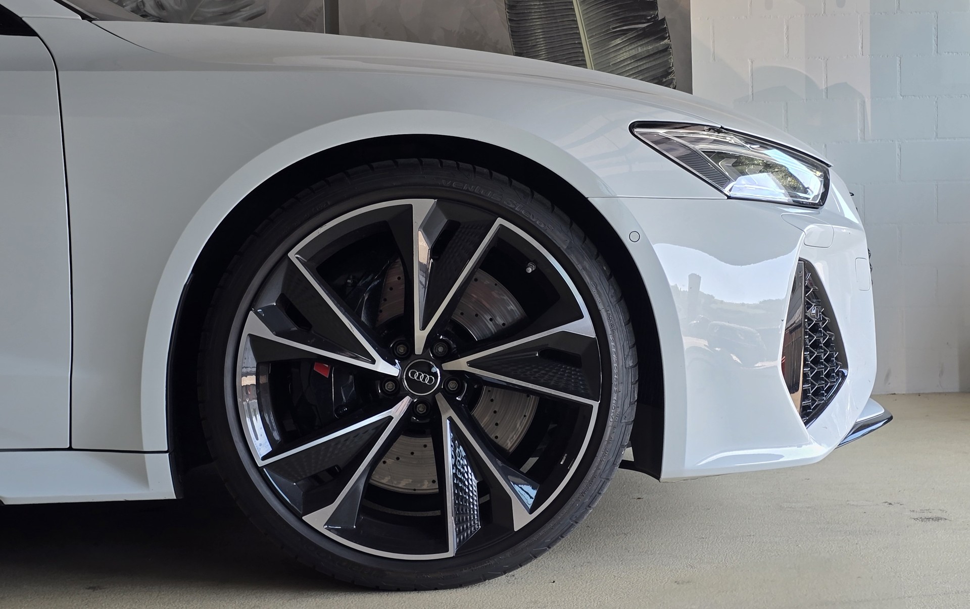 AUDI RS7 Sportback MHEV-showroom-element-3