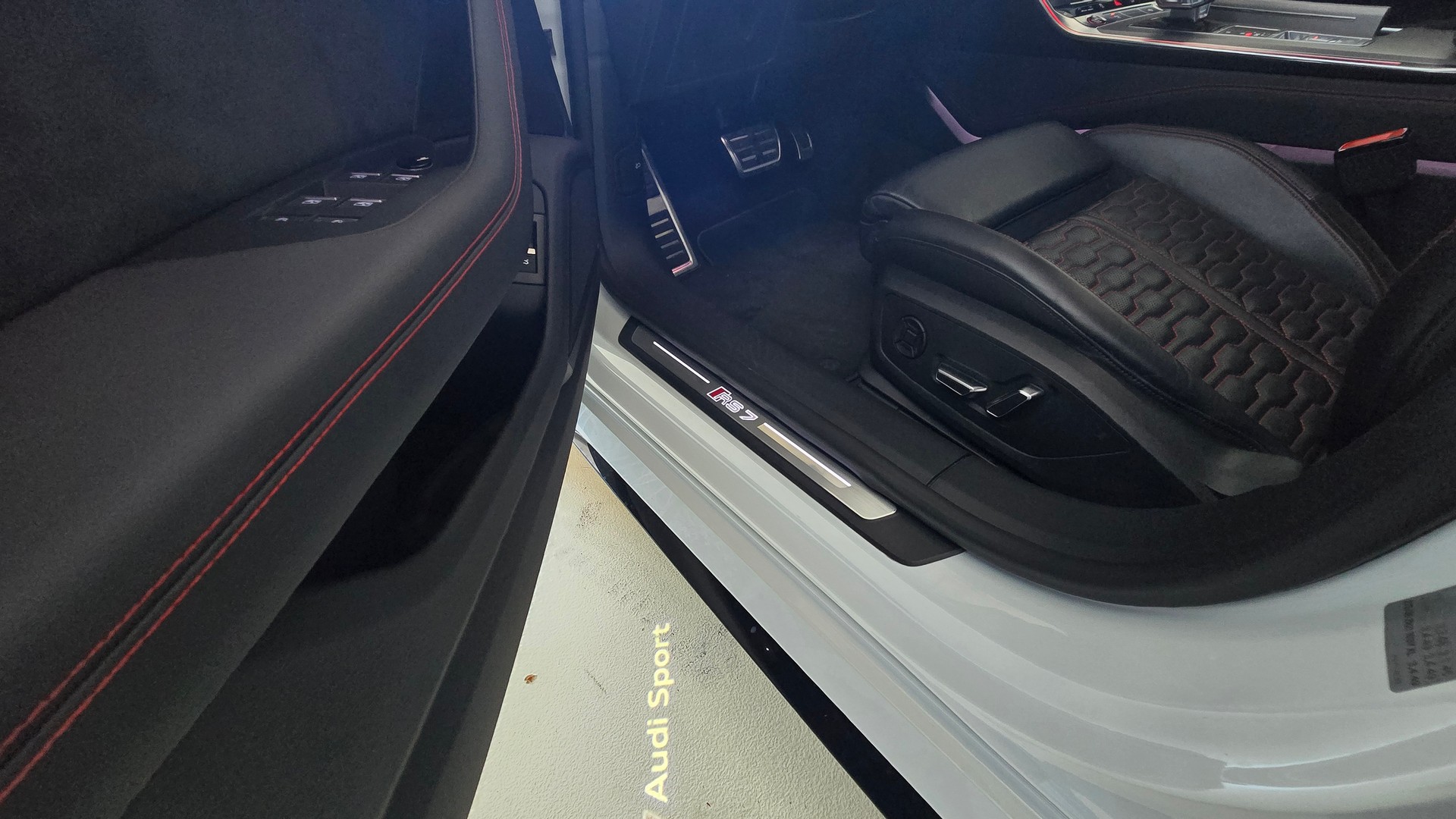 AUDI RS7 Sportback MHEV-image-14