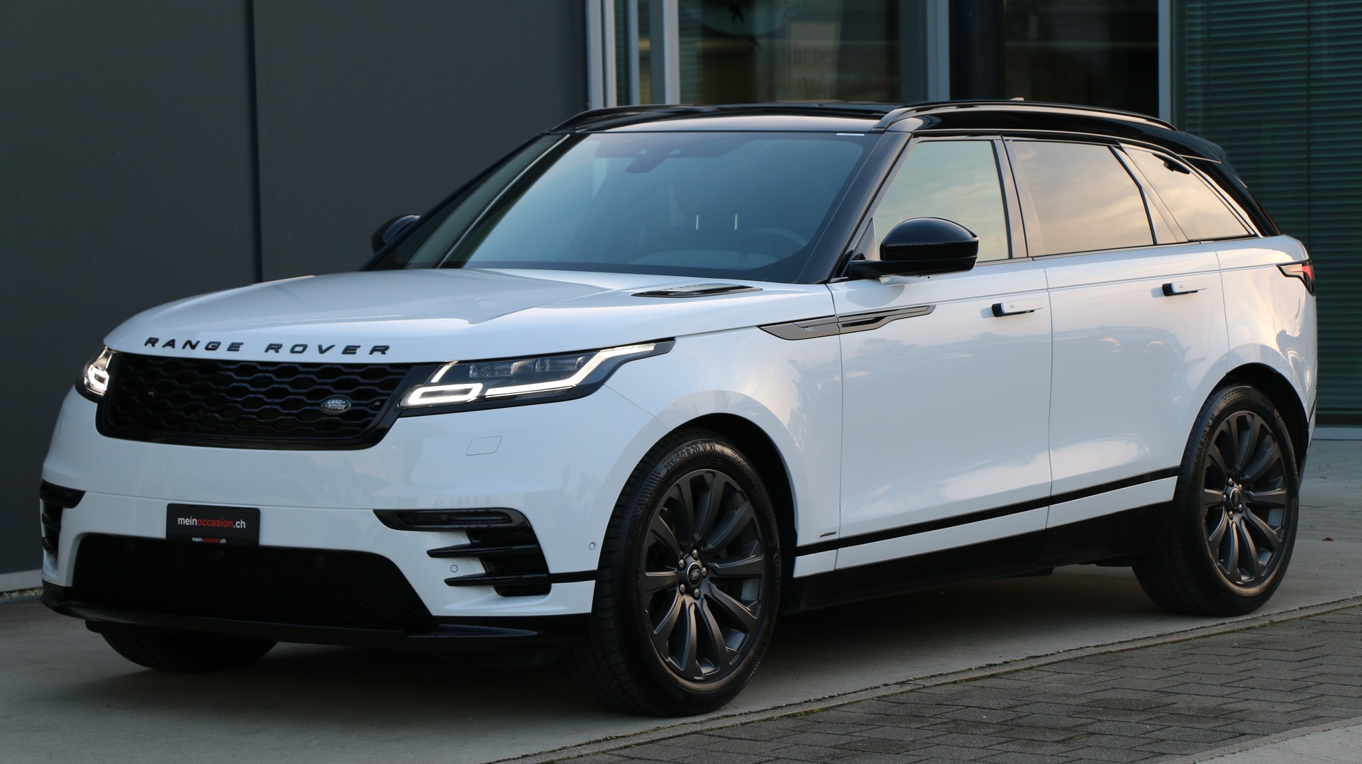 LAND ROVER RR Velar D 300 SE-image-1