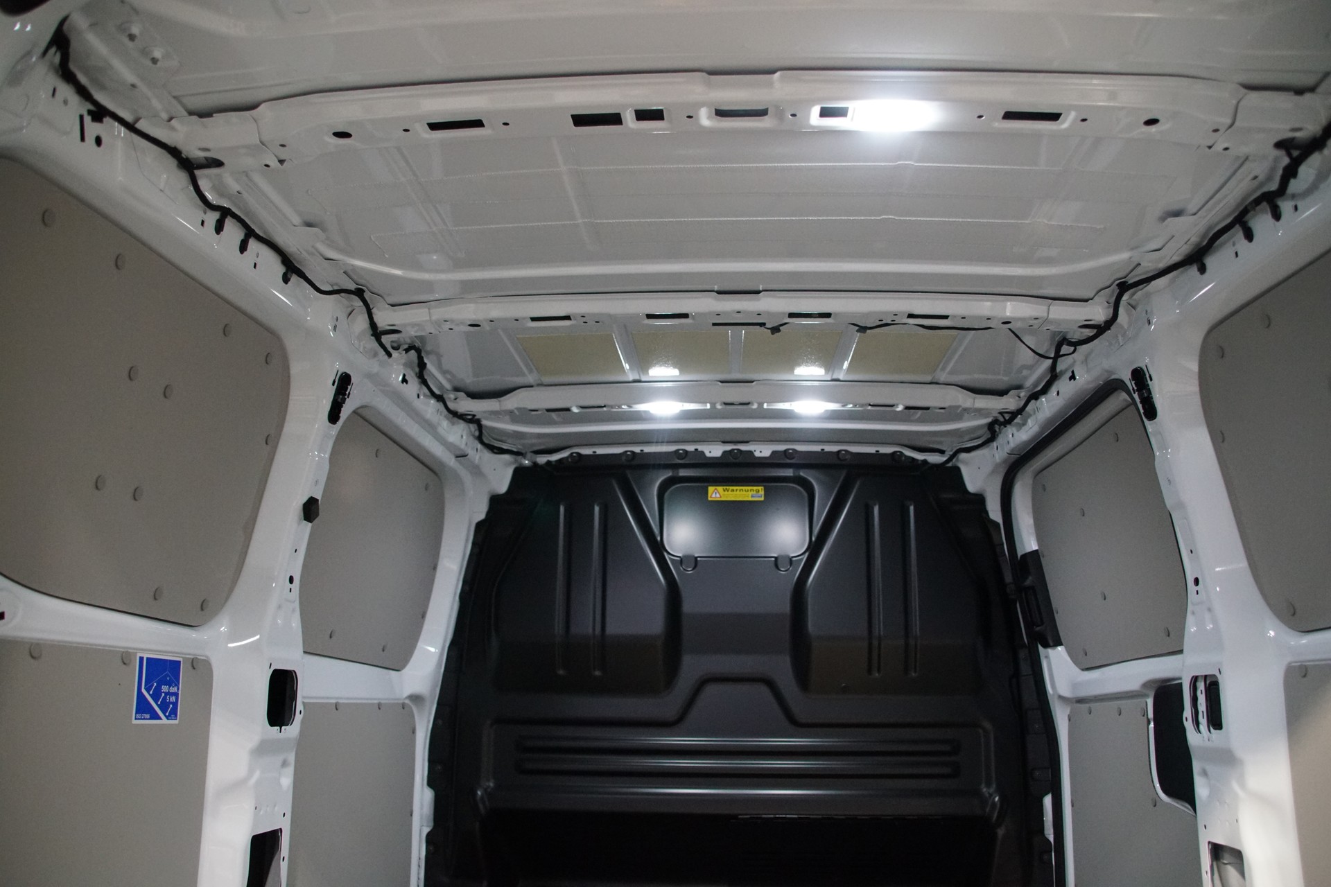 FORD Transit Custom Van 320 L1 H1 65kWh Trend-image-11