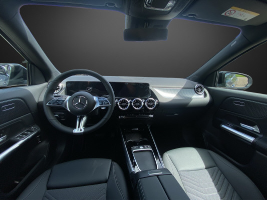 MERCEDES-BENZ GLA 220 4Matic 8G-DCT-image-7