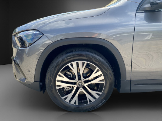 MERCEDES-BENZ GLA 220 4Matic 8G-DCT-image-6