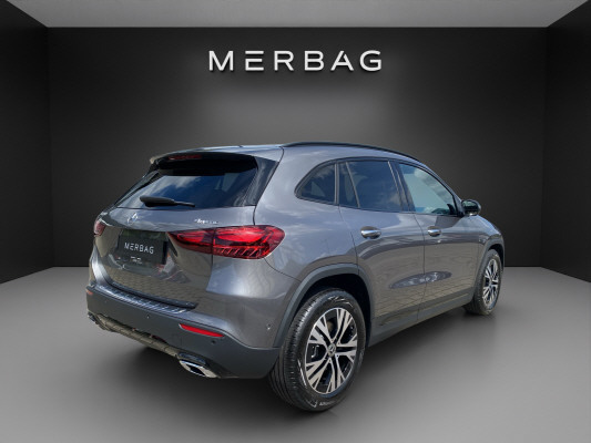 MERCEDES-BENZ GLA 220 4Matic 8G-DCT-image-5
