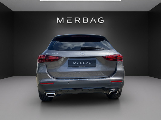 MERCEDES-BENZ GLA 220 4Matic 8G-DCT-image-4