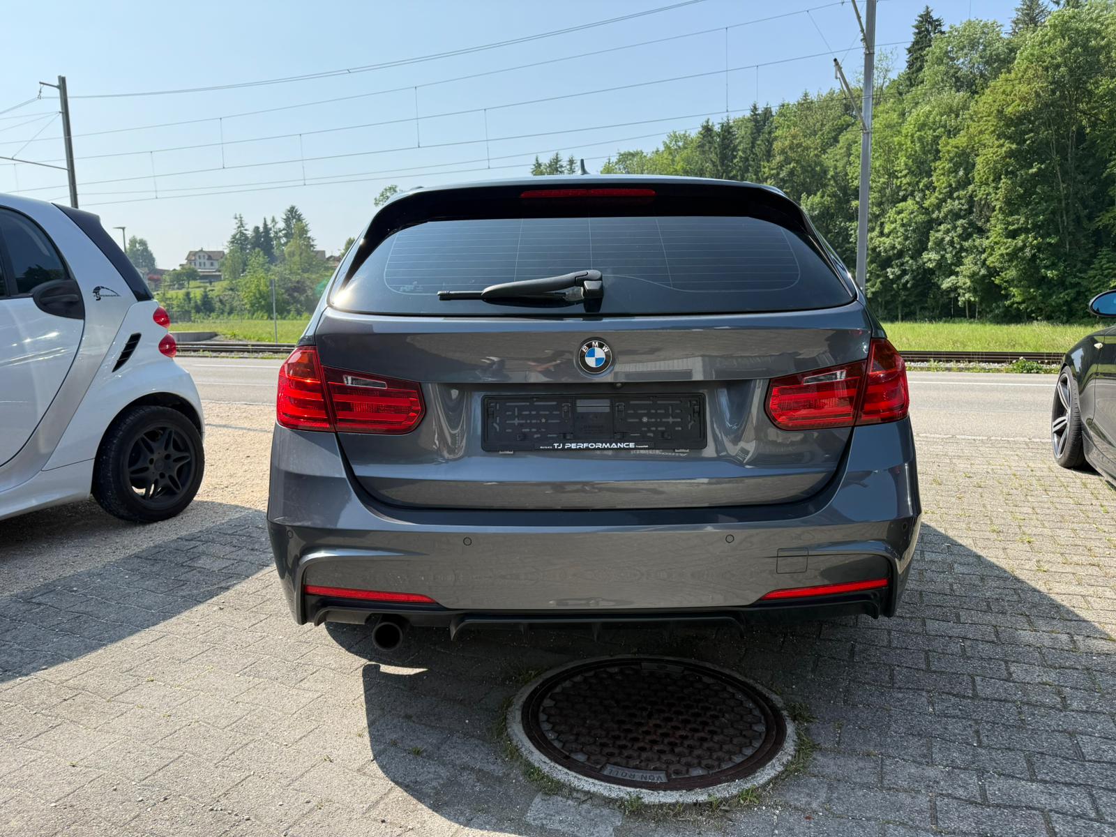 BMW 320d xDrive Touring Sport Line Steptronic-image-6