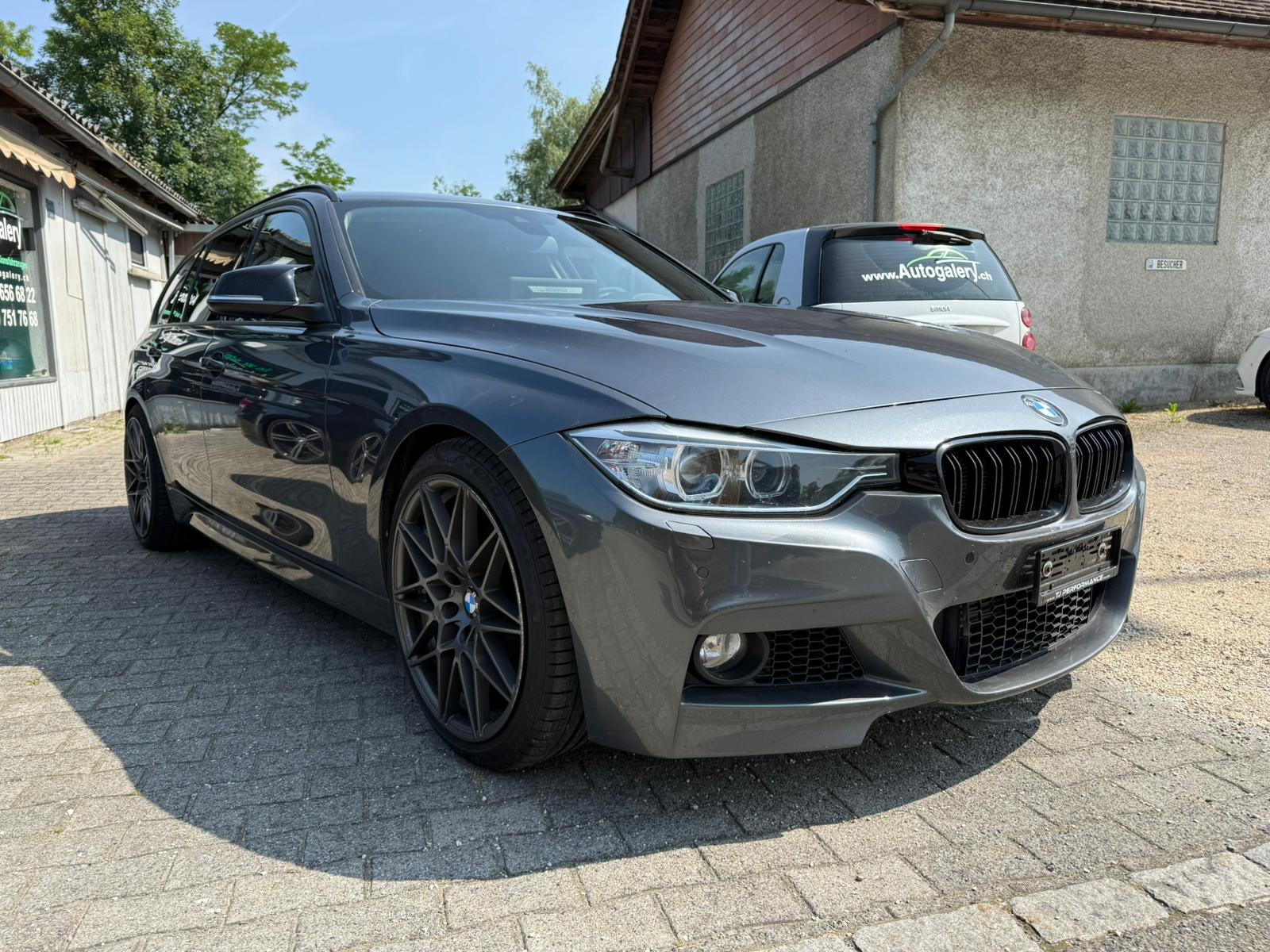 BMW 320d xDrive Touring Sport Line Steptronic-image-3
