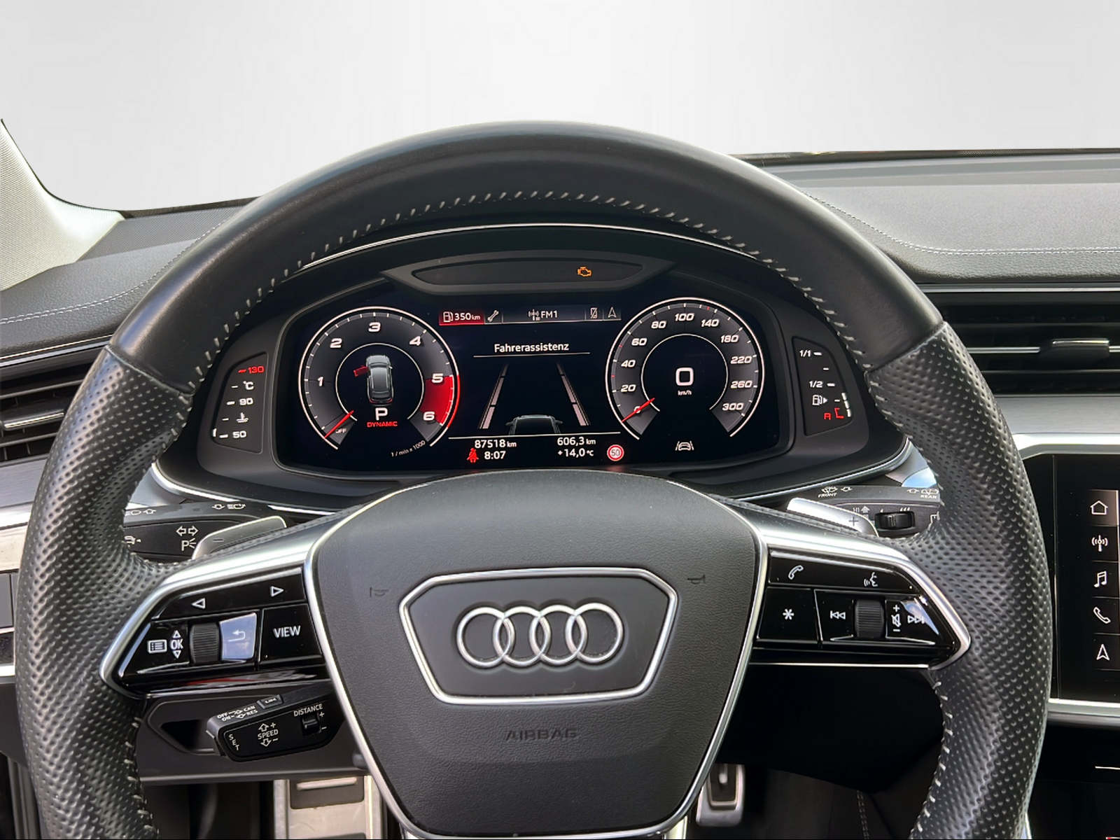 AUDI S6 Avant 3.0 V6 TDI quattro T-Tronic-image-9
