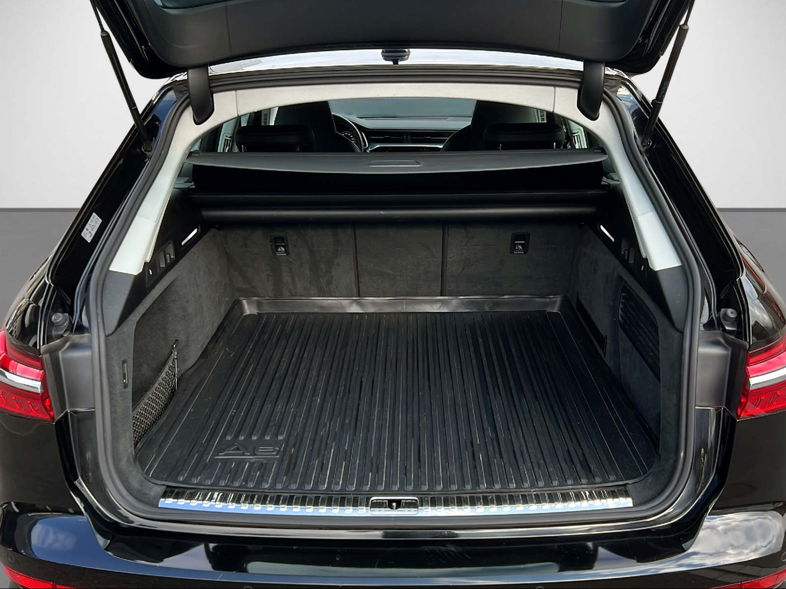 AUDI S6 Avant 3.0 V6 TDI quattro T-Tronic-image-5