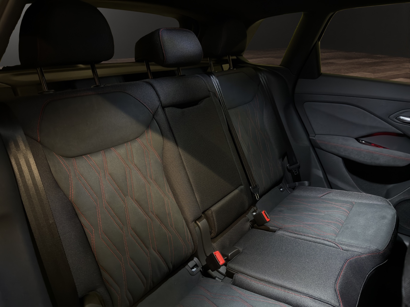 AUDI Q3 SUV 110 kW TFSI S tronic-image-15