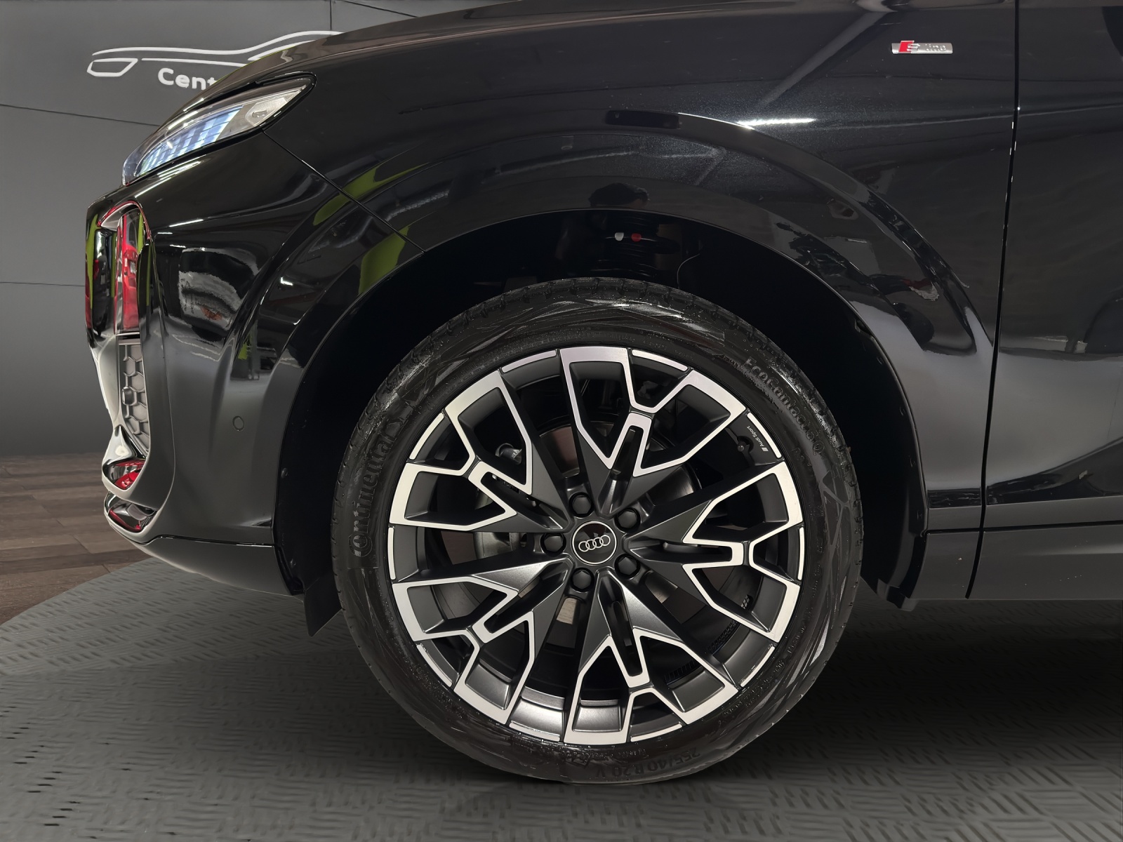 AUDI Q3 SUV 110 kW TFSI S tronic-image-18