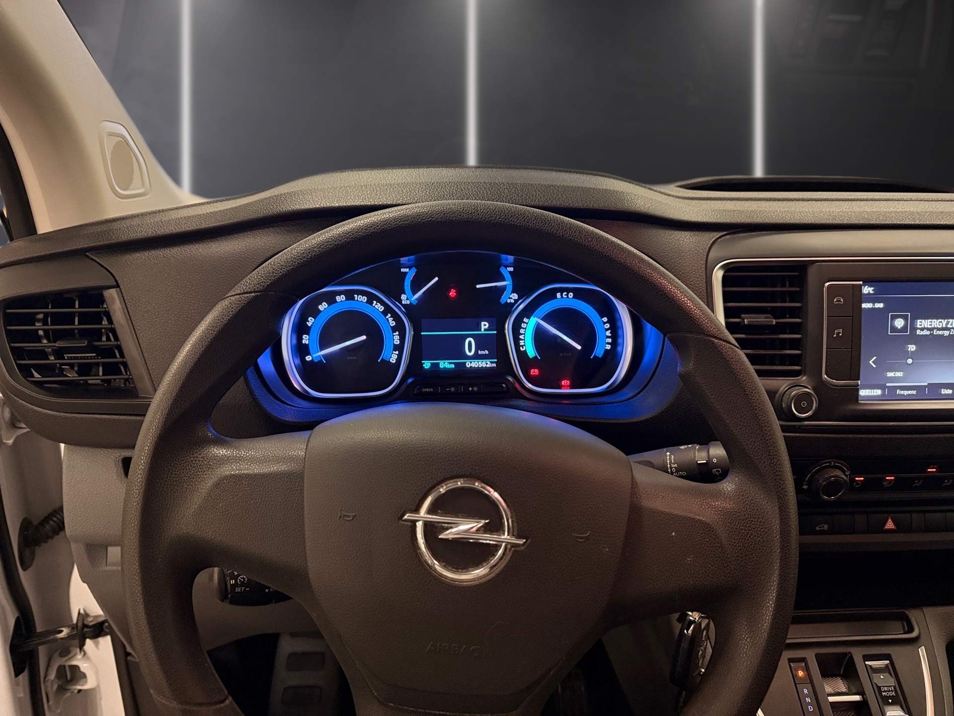 OPEL Vivaro Cargo-e 50 kWh Enjoy M-image-11