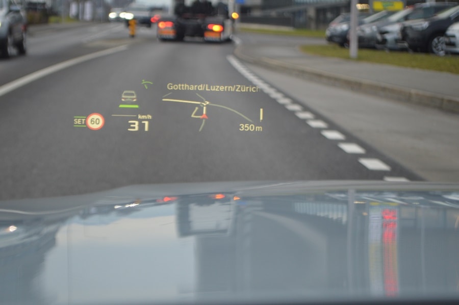 BMW M4 Coupé Competition M Race Track-image-10